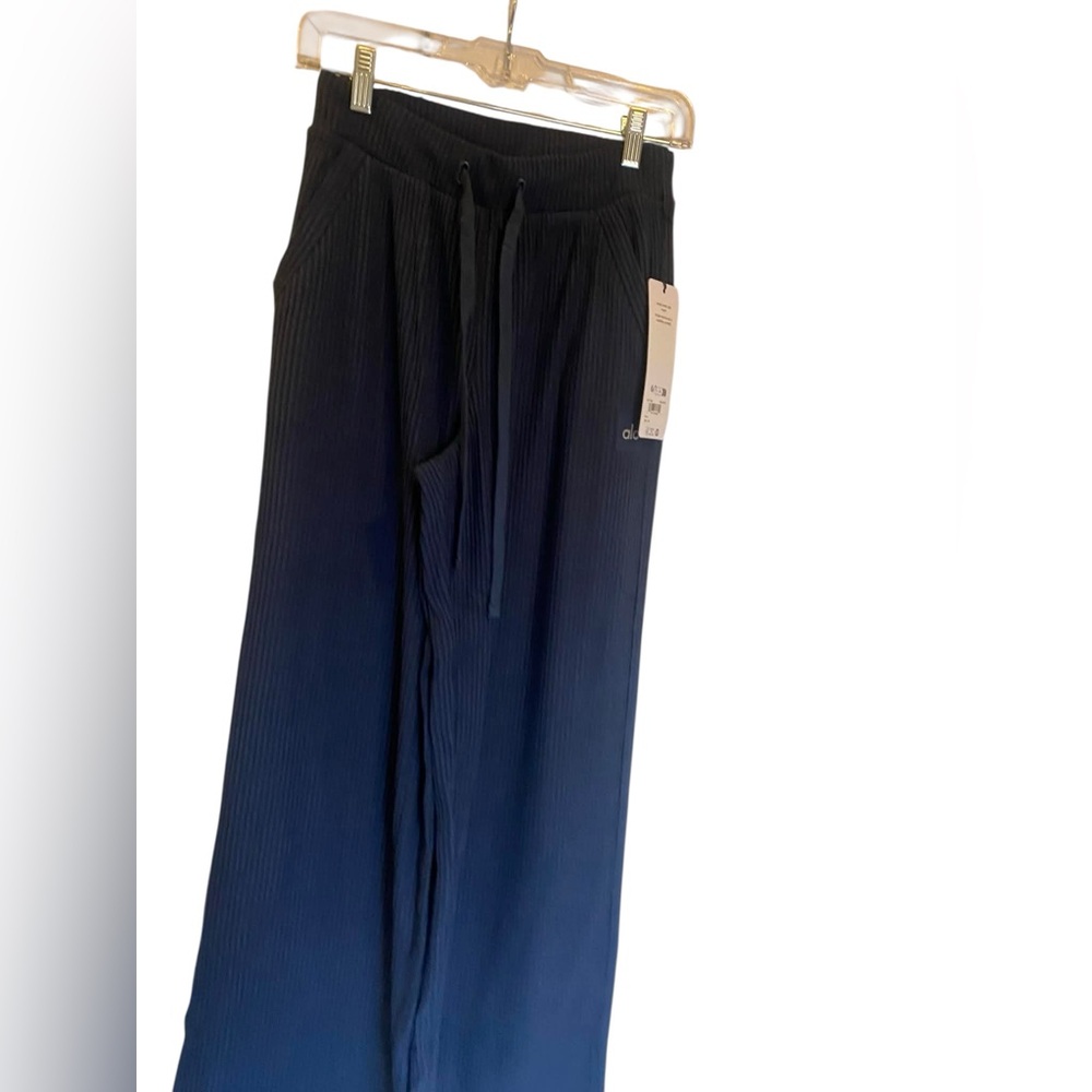 ALO Yoga Navy Muse Wide Leg Ribbed Pants- NWT